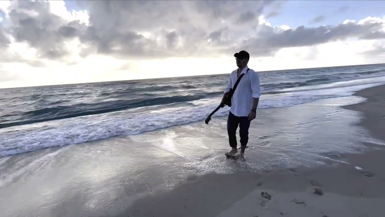 Tony Suarez - M&iacute;rame