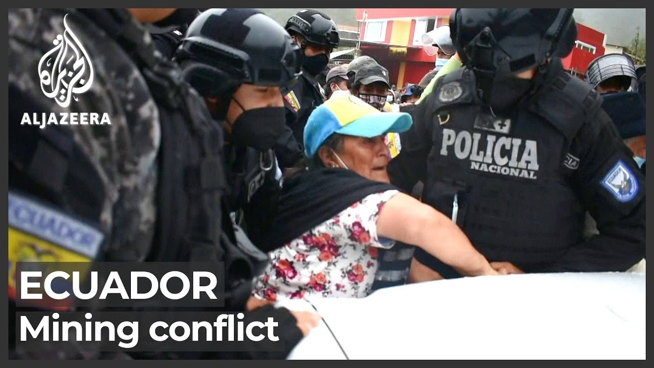 Ecuador: Small town community protest to resist licensed mining