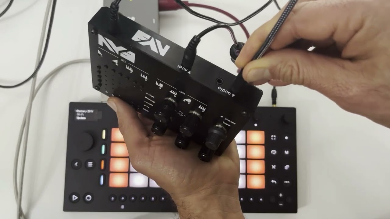 Usando Ableton Move con sintetizadores externos