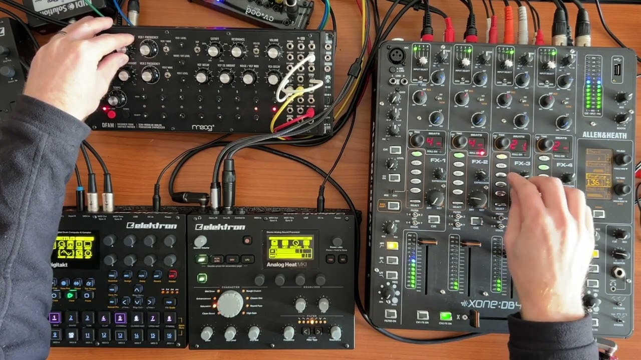 Live Techno Jam #9 - Digitakt - Moog DFAM - Xone DB4 - Analog Heat
