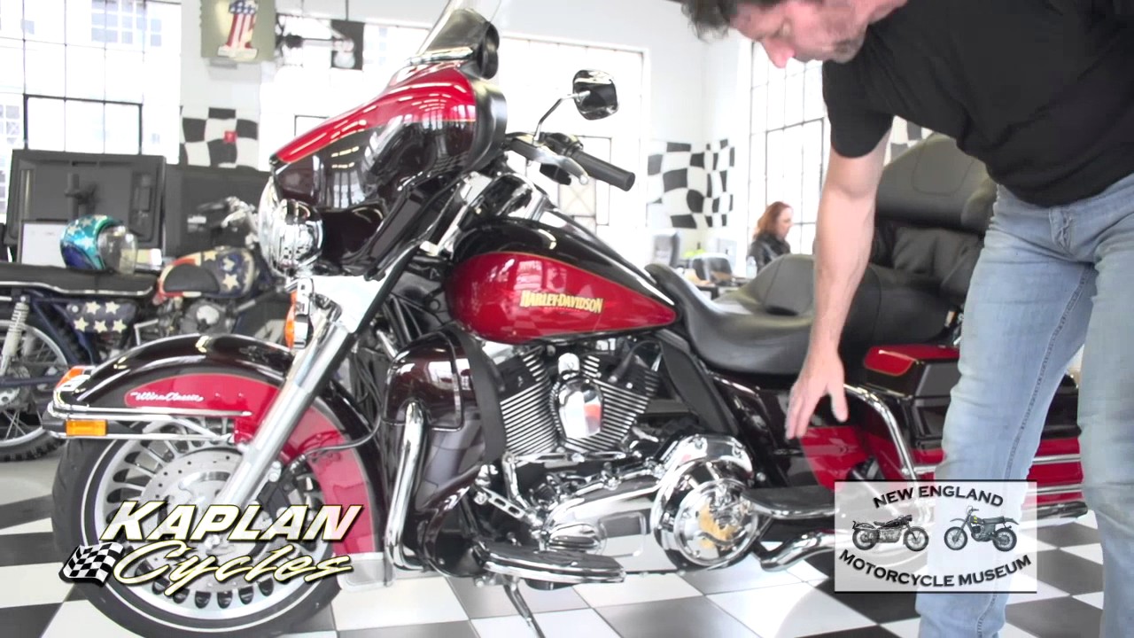 2010 Harley Davidson FLHTCU Ultra Classic Electra Glide