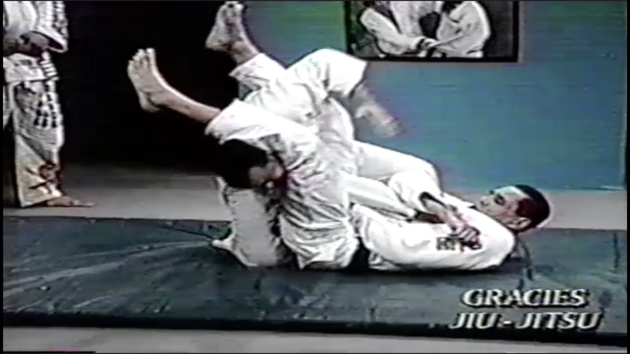 Karate Talk Episode 1: Relson Gracie and his Jiu-Jitsu students.