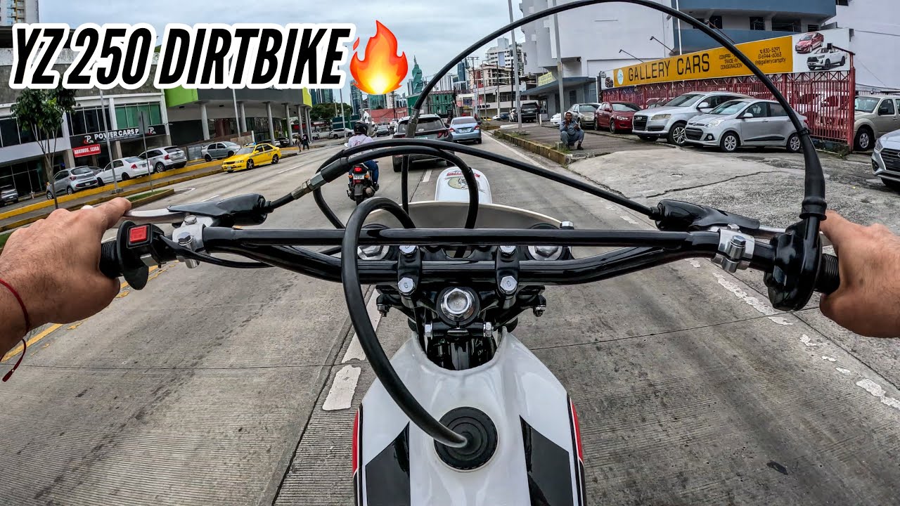 Pruebo la YZ 250 del año 1975 en la calle