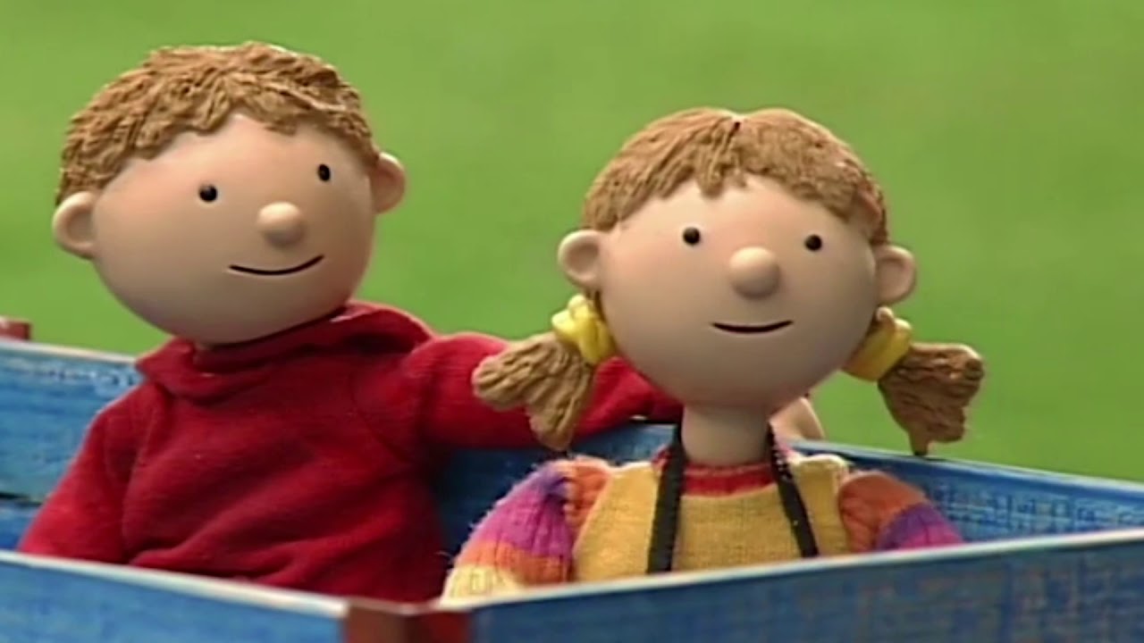 Little Red Tractor | The Detectives | Full Episode