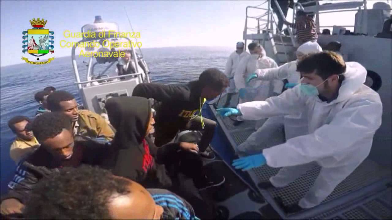 Sbarcati a Lampedusa altri 329 migranti