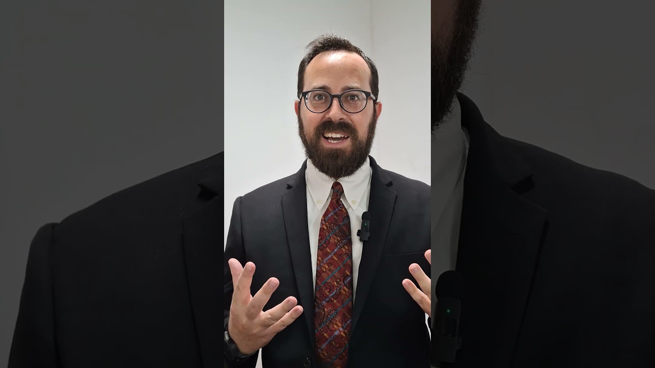 תובנה פילוסופית מדוע אלוקים עולה על ניצחיות בהגשת חוקר היהדות רפאל יוכפז