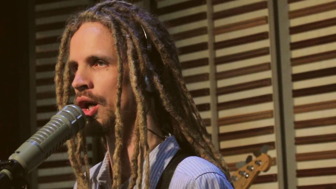 Silas Giron - Waiting in Vain (Live Studio Session)