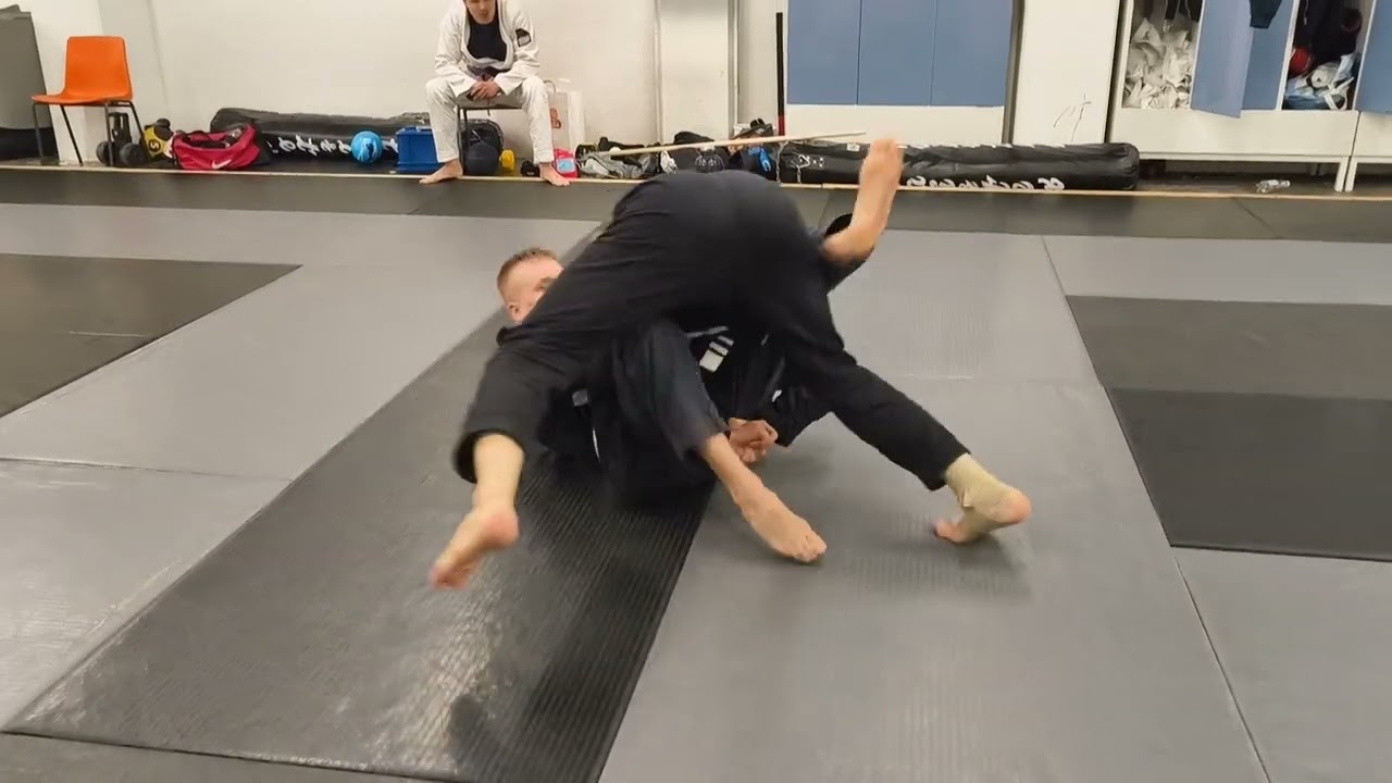 Antti vs elias
