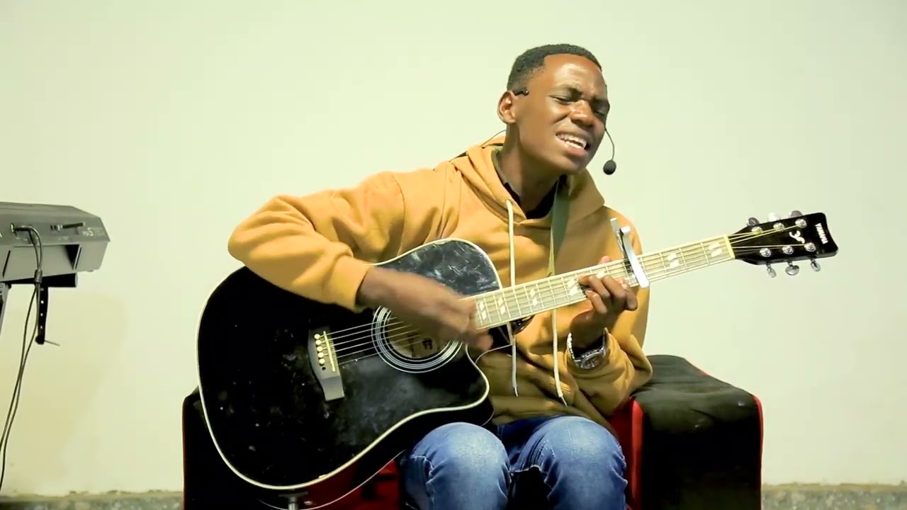 #Umwanya wo kuramya Imana🧎 ep1 & Girimbabazi eric (iyo mbimenya, amaraso yayesu nimeza) @ Gospl song