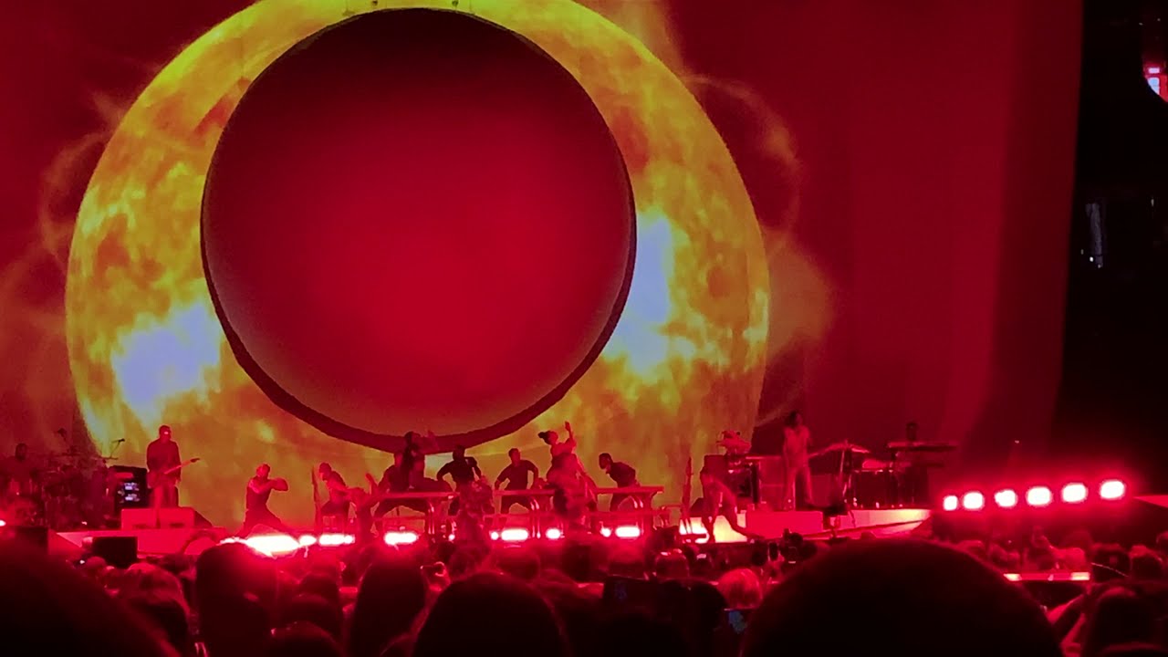 Ariana Grande - God is a woman Live @ Pepsi Center 07/11/2019