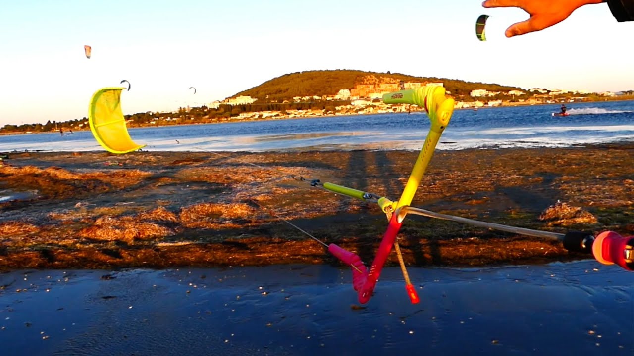 ░▒▓ BACK TO SCHOOL -Comment poser son Kitesurf seul sans point d'ancrage dans le vent fort _LAB TV 💦