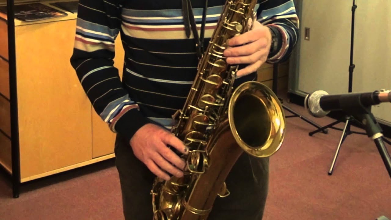 Blue Bossa - Backing Track - Conn Chu Berry