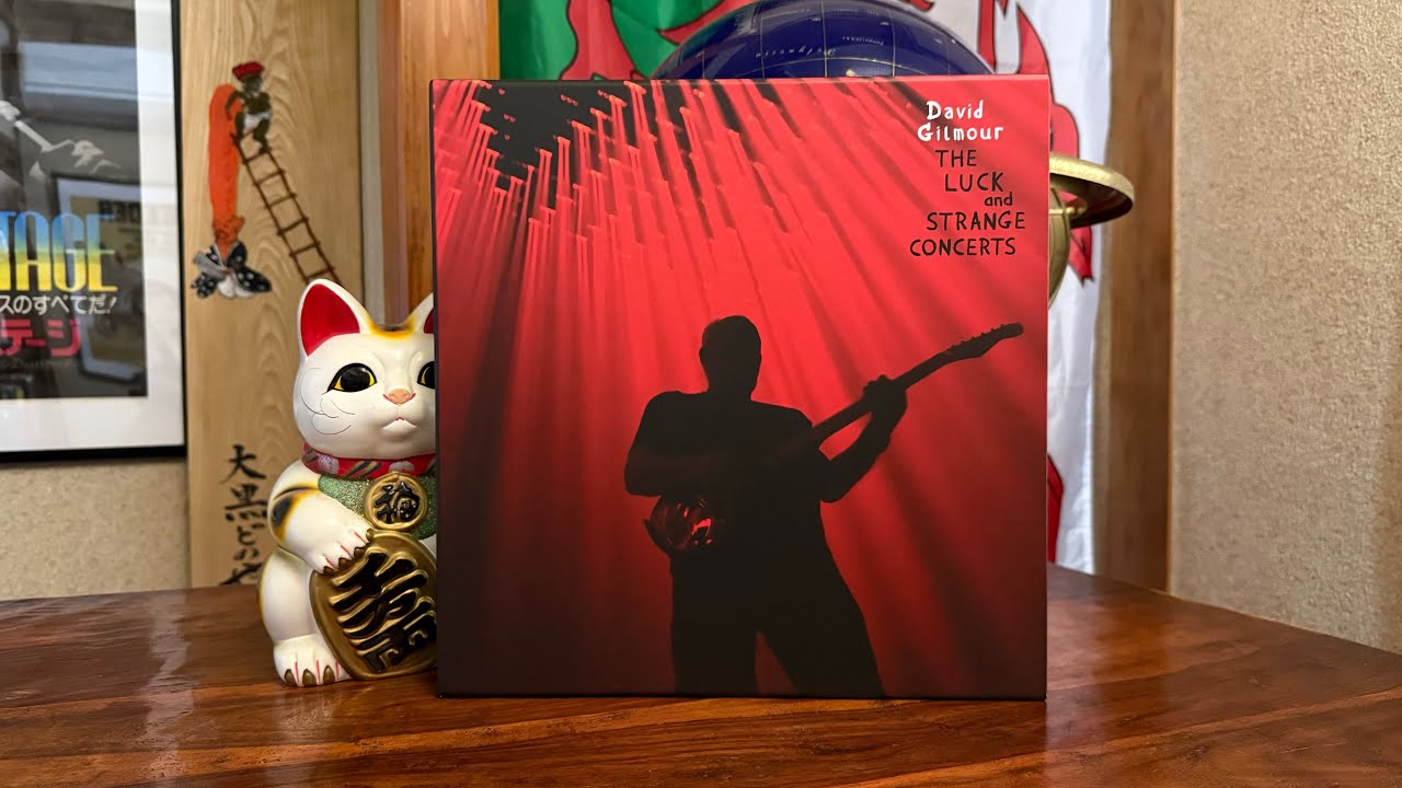 Unboxing The Luck and Strange Concert Ltd. Ed. from Amazon.