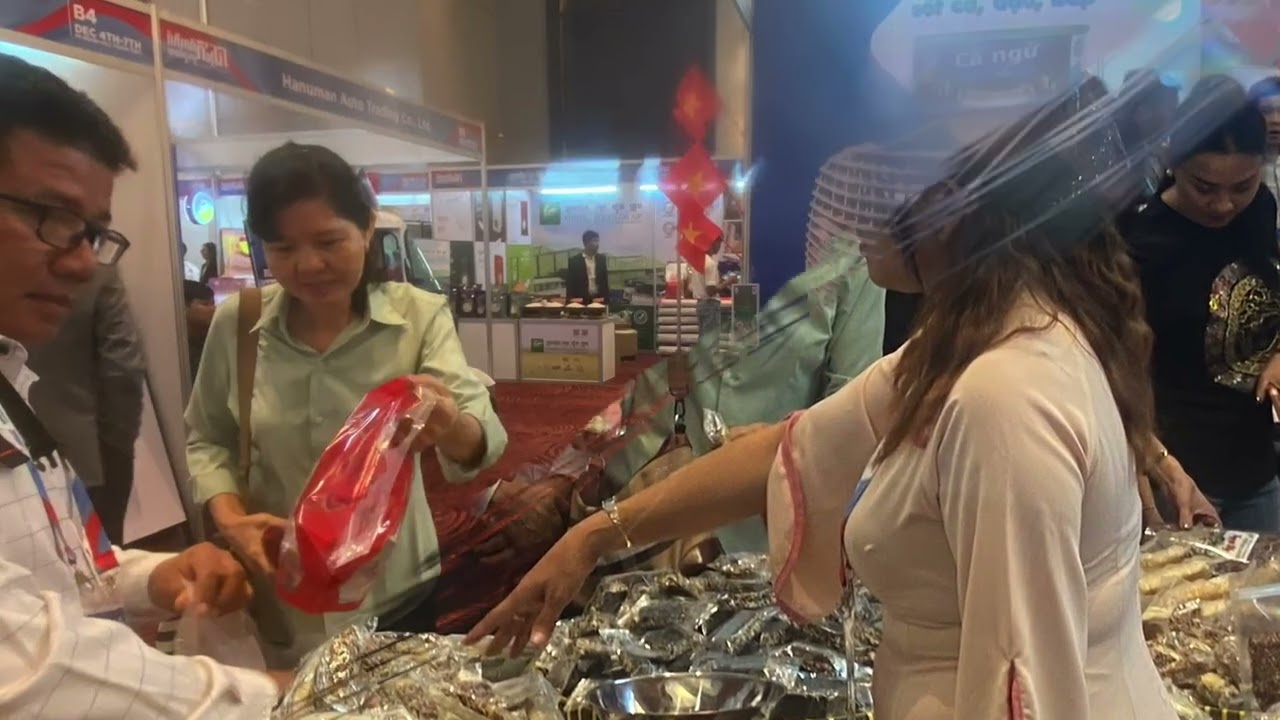 An Giang ra mắt “Gian hàng số” tại Hội chợ Thương mại Việt Nam – Campuchia 2025
