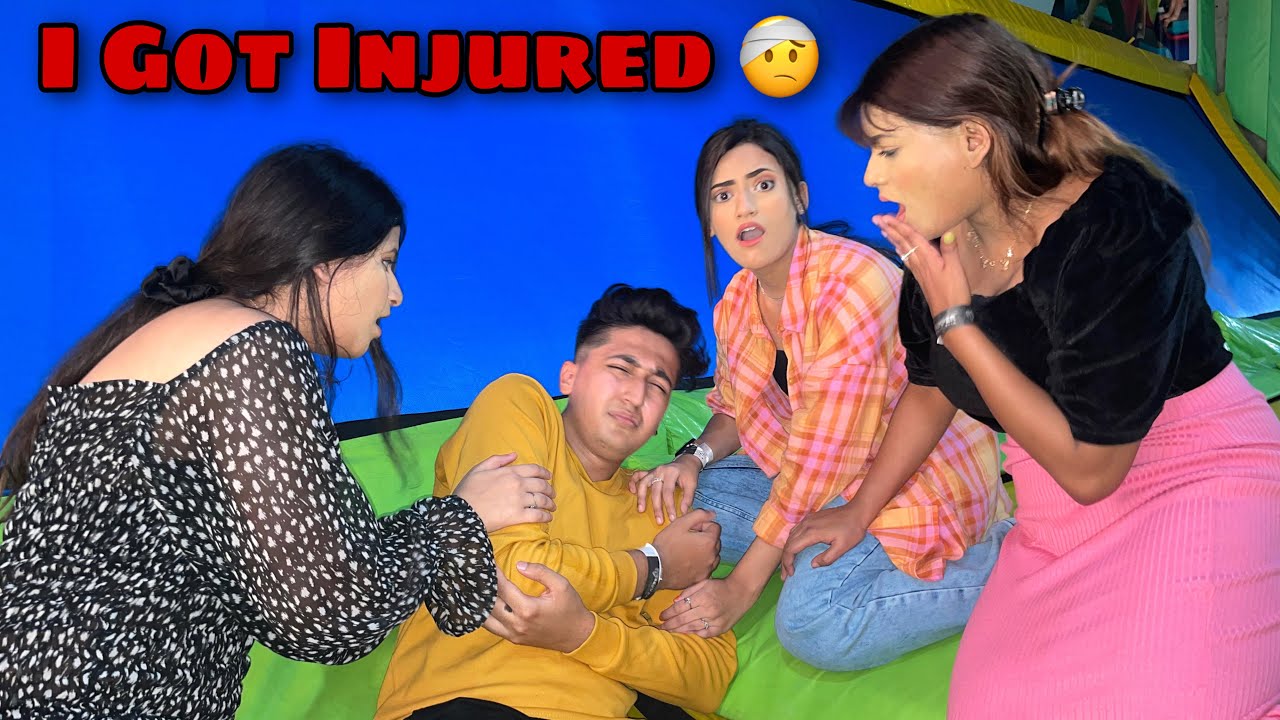 I Broke My Hand😭| Trampoline Park जाना पड़ा भारी | Crazy Aryan