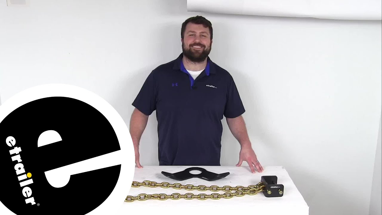 etrailer | Checking Out the Safety Chains and Gooseneck Anchor Plate for Curt Crosswing 5th Wheel