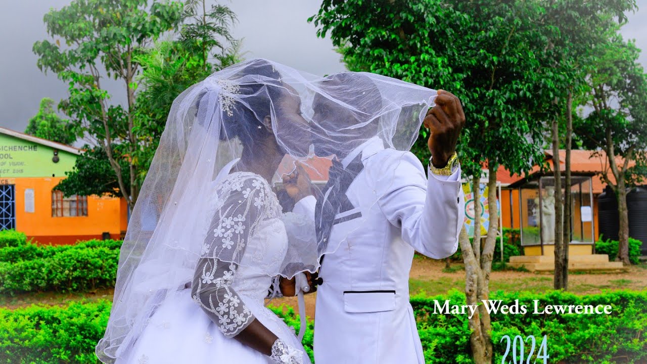 MARY WEDS LEWRENCE \\ Inuka records 0711278890