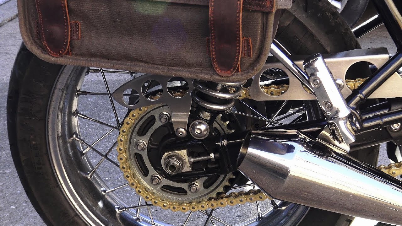 Triumph Bonneville T120, Fitting a new D.I.D ZVM-X gold 525 chain, the easy way!