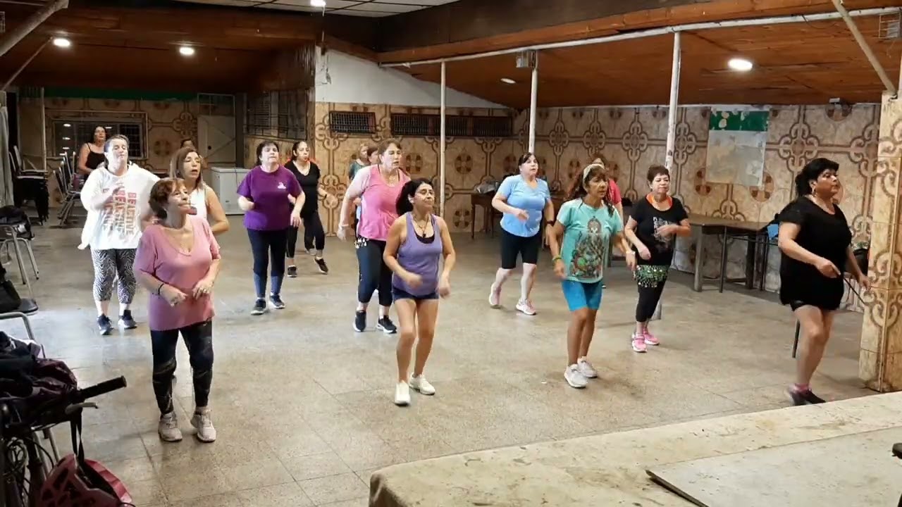 Baile entretenido 13 Miercoles 11 de Marzo 2026 profesora Angela Sierra club los 120 lo Espejo