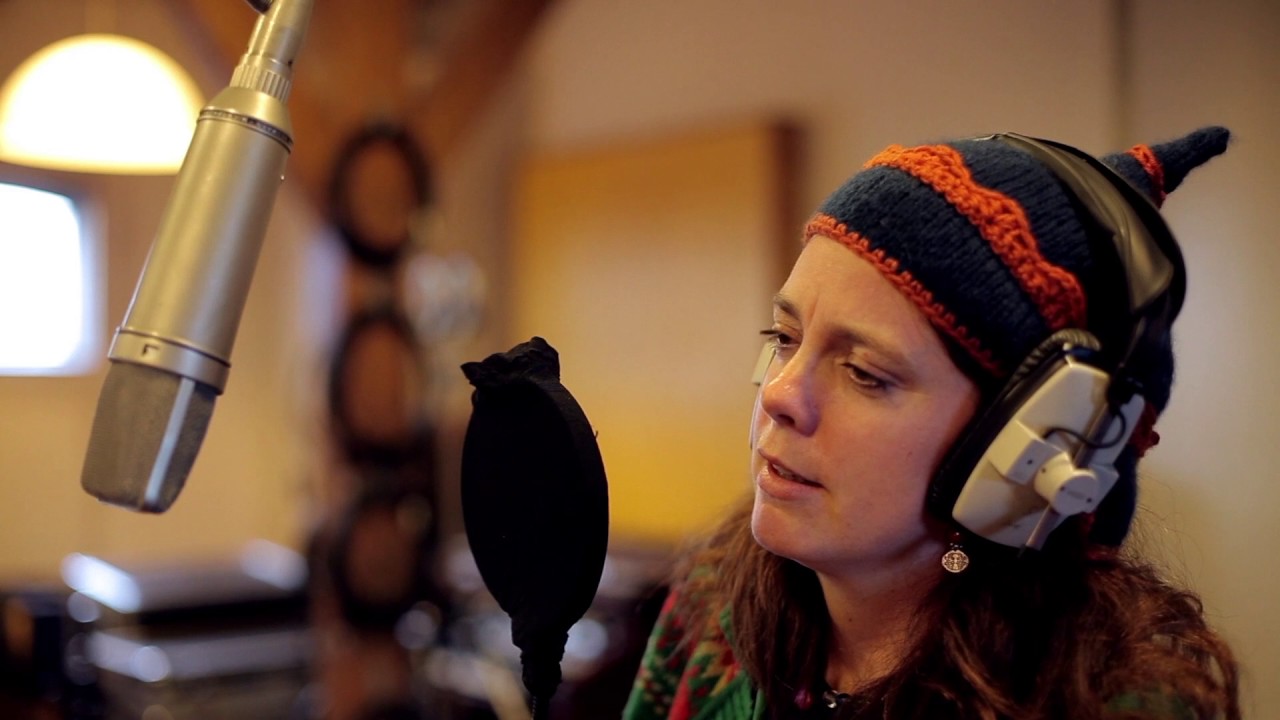 Emma Peel - Ophelia (Official video)