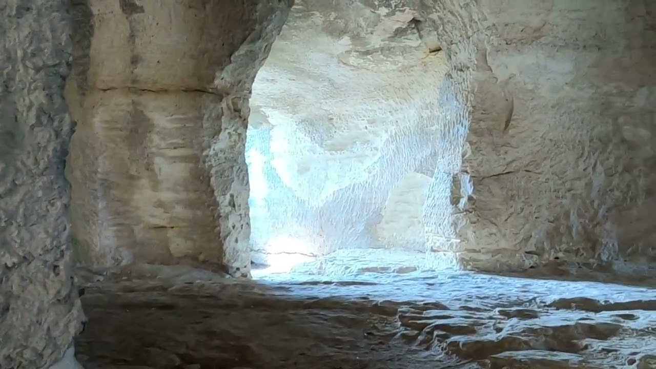 Abbaye Troglodytique de St Roman Beaucaire 30