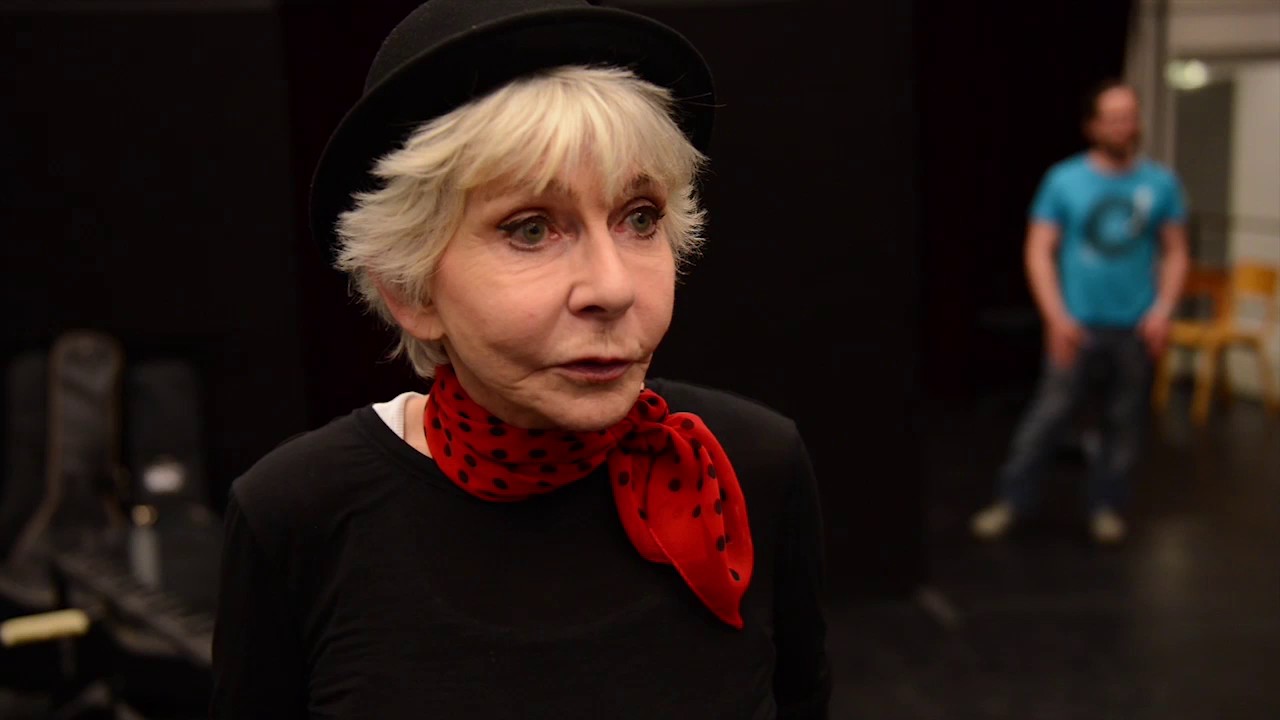 I AM FROM AUSTRIA im Raimund Theater - Dolores Schmidinger