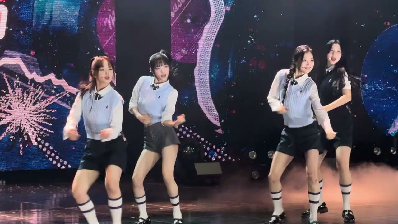 [HDR]트리플에스 tripleS Glow - 내적댄스(Inner Dance) 첫공연 @Fan concert 240706