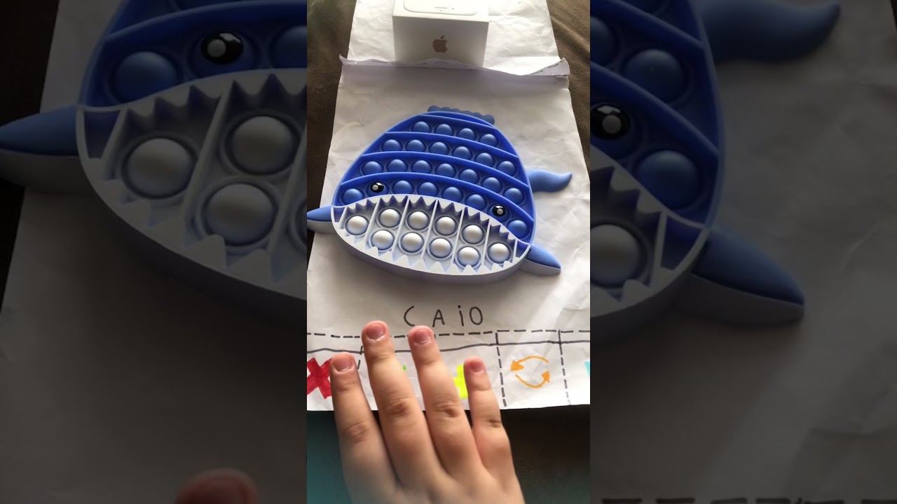 Meus fidget toys novos em uma troquinha
