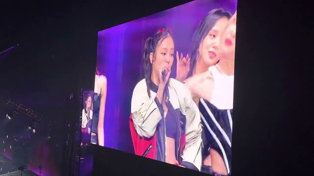 Blackpink- Forever Young (Live at The 02- London) 30.11.2022