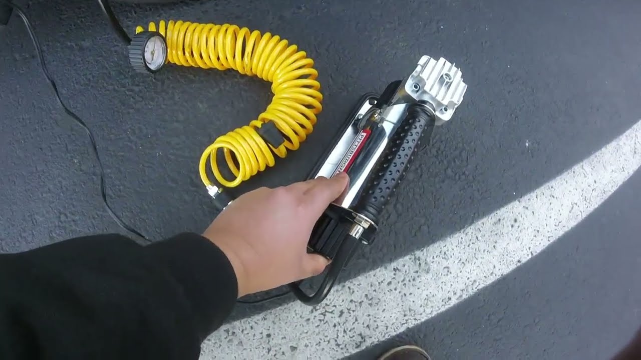 Checking Tire Pressure On My Nissan 350z (Quick & Simple)