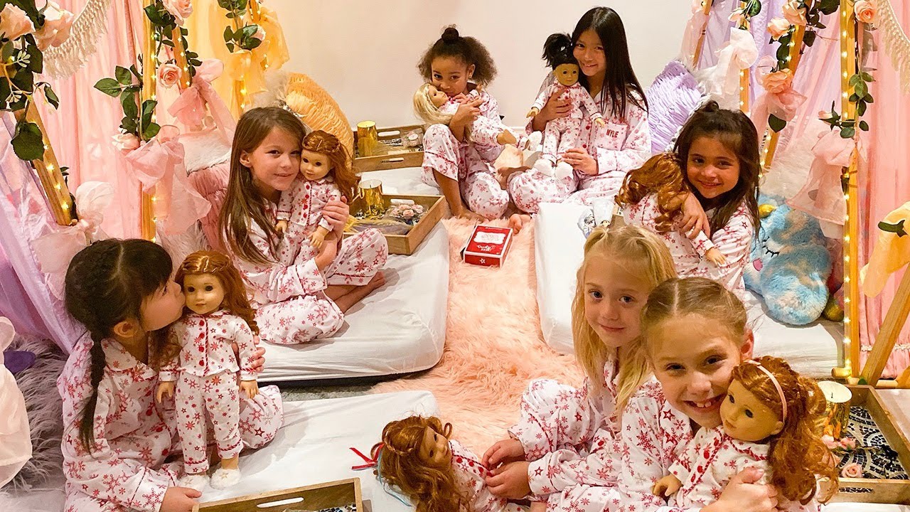 Sleepover Party Games!  Bestie vs Dance Besties.