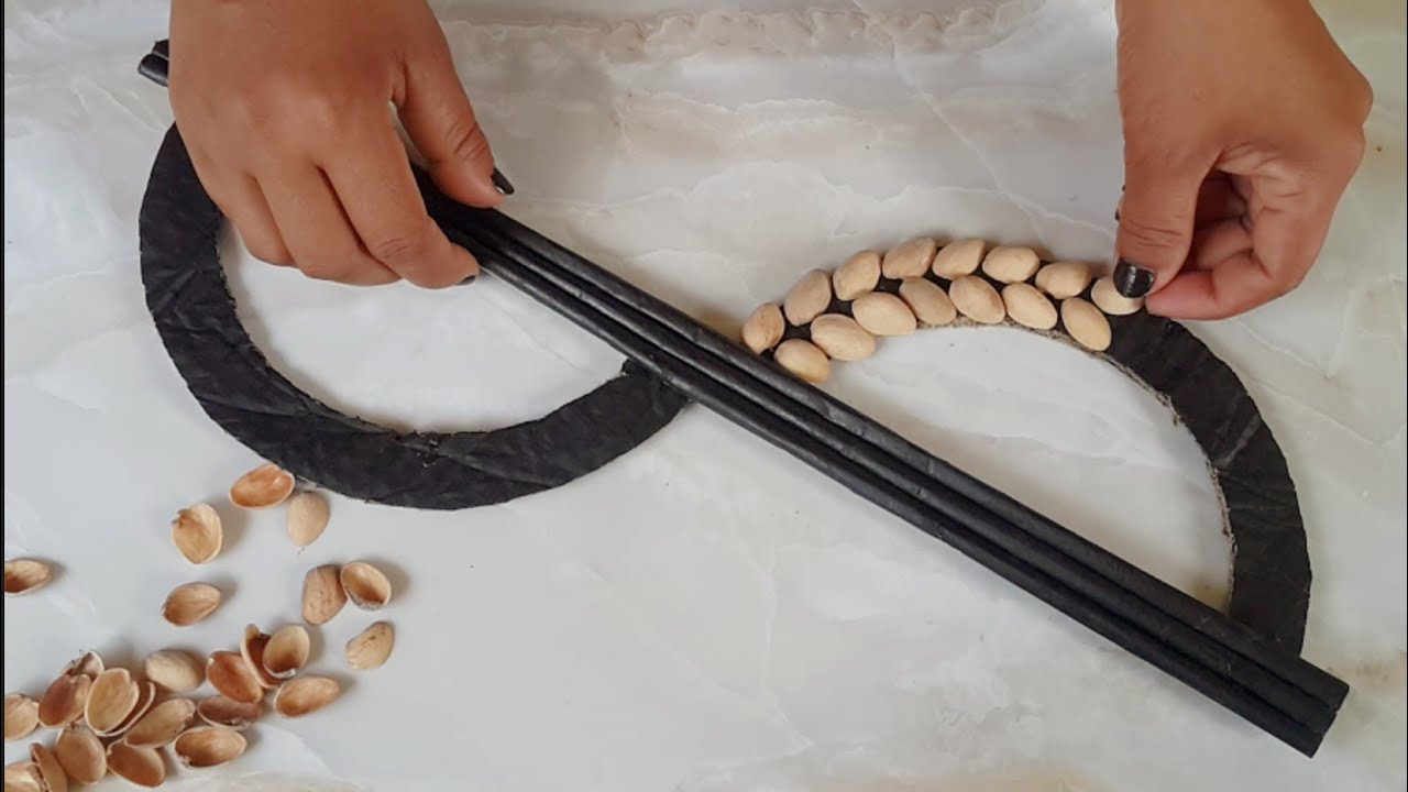3 easy home decor ideas out of Pista Shells. Diy wall and door decoration ideas.Pista Shells craft .