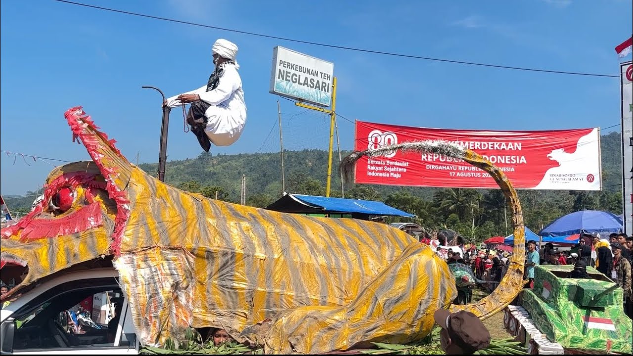 Arak arakan memeriahkan hut ri ke 80