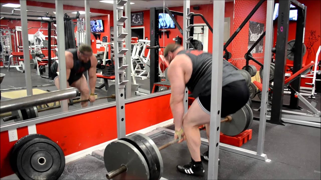 947lbs x 3 Deadlift Block Pull!