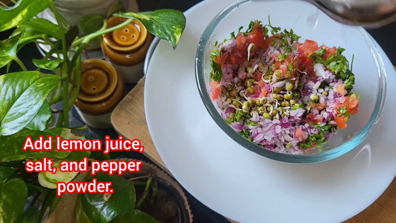 Healthy Sprouted Moong Salad 🥗✅ #sproutssalad#sproutedmoong #healthysalad#முளைகட்டின_பாசிபயறு_சாலட்