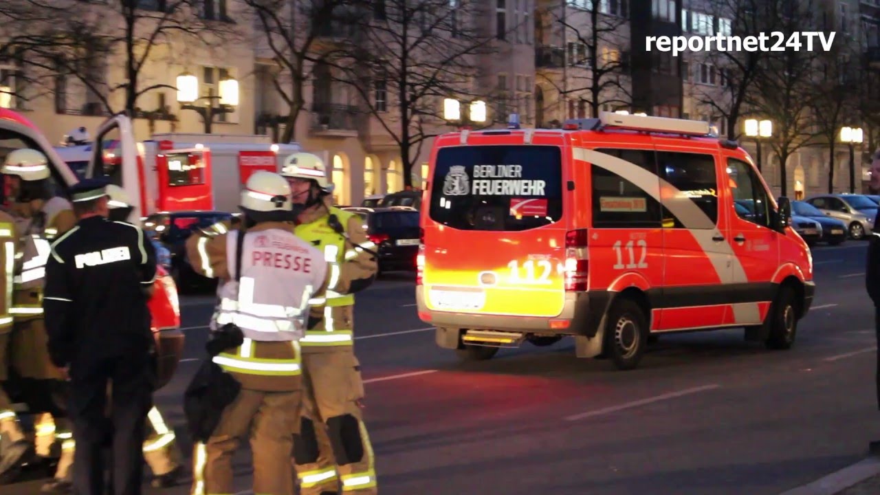 U-Bahn-Brand  am Sophie-Charlotte-Platz sorgt f&uuml;r Gro&szlig;einsatz der Feuerwehr Berlin