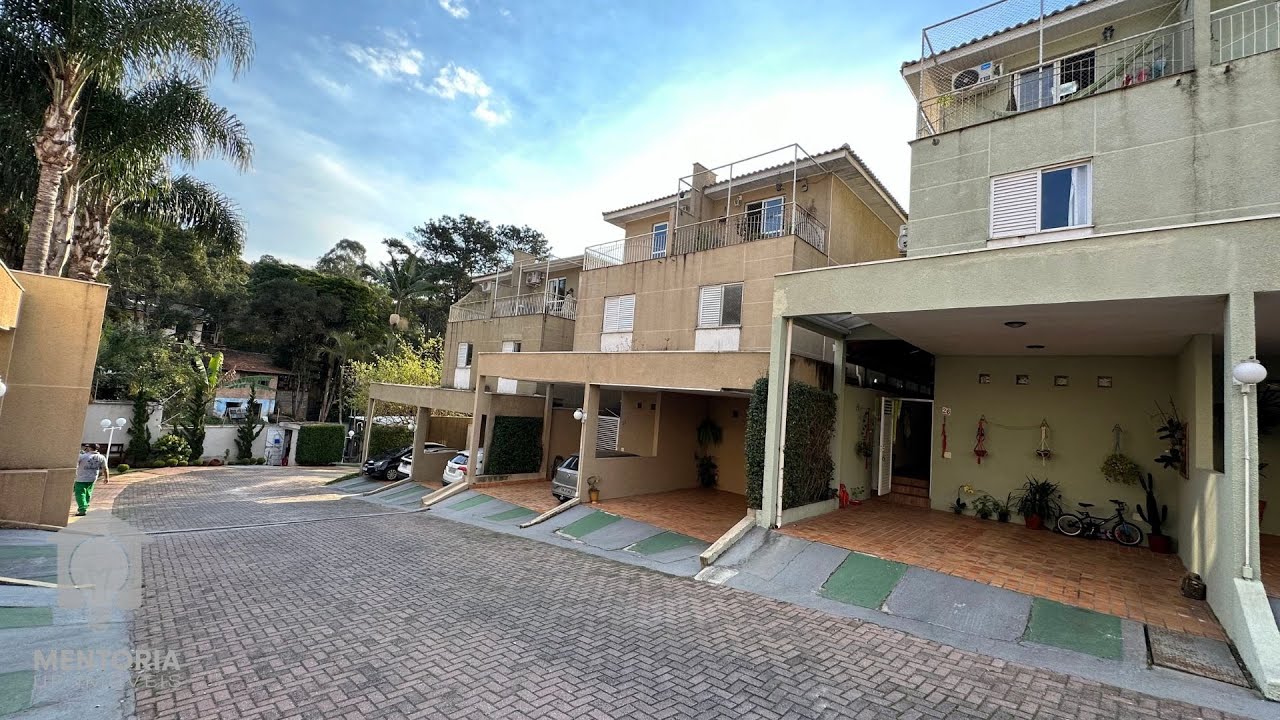 Casa à venda no Cond. Boulevard Granja Viana - Cotia/SP