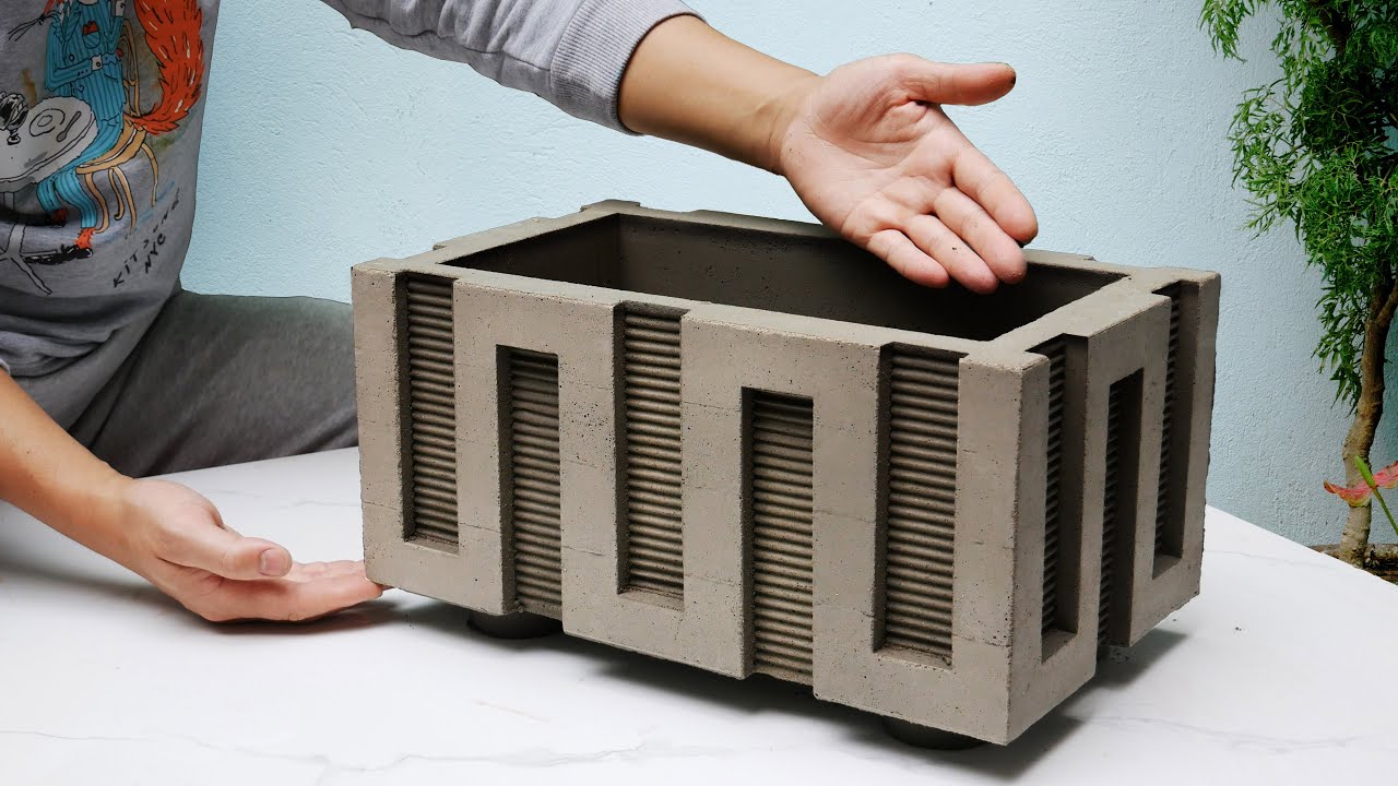 Instructions for making super easy wavy plant pots from cement