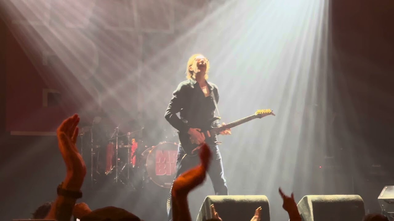 MrBig 2024 farewell tour 7-29-24 Paul Gilbert’s Live Solo plus Buldog