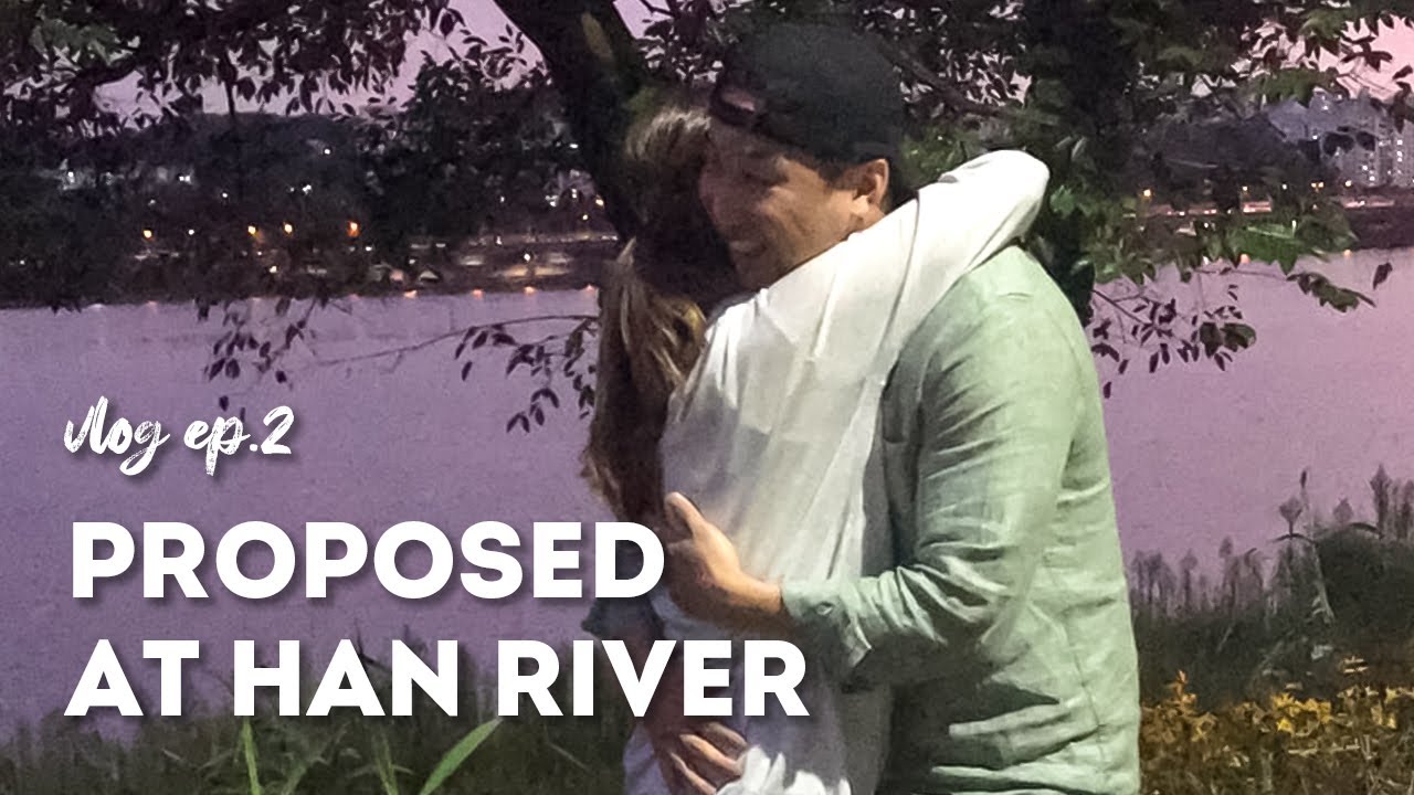 KOREA VLOG Ep. 2: Ramen + Proposed at Han River 💍