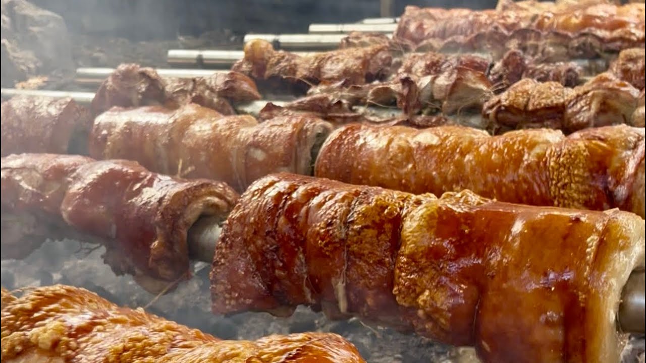 Crispy, Crunchy, Juicy Lechon Belly sa Cebu