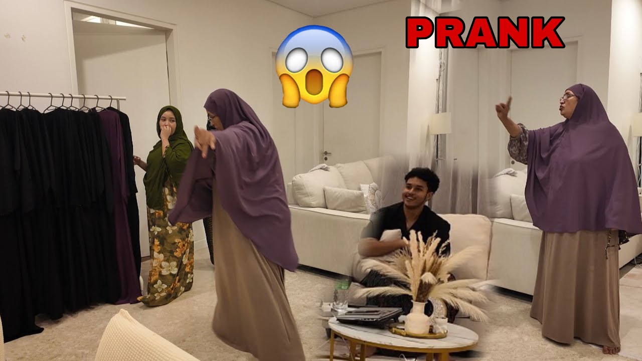 PRANKS HOOYO CALWIYA DHARKA GABDHO AYAAN UQEEBINA GURIGA LEYGA SOO BURI IGA BAX 😱