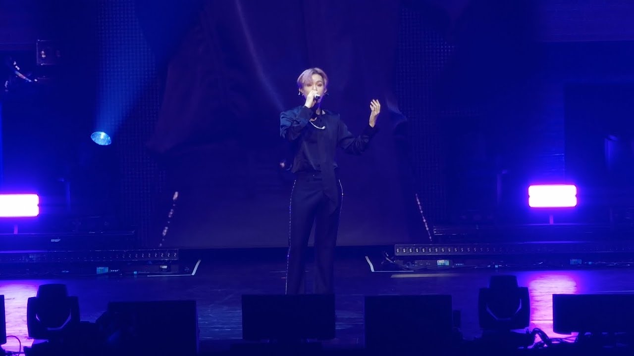 Baekhyun (EXO) - UN Village, World Tour 