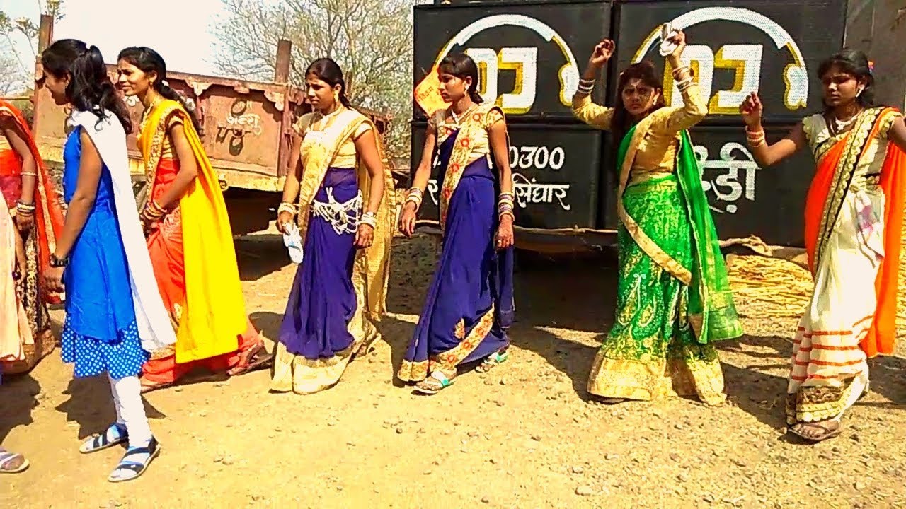 एक कव गुजराती गाव एक कव आदिवासी गाव || new Adiwasi timli  2018 Full HD