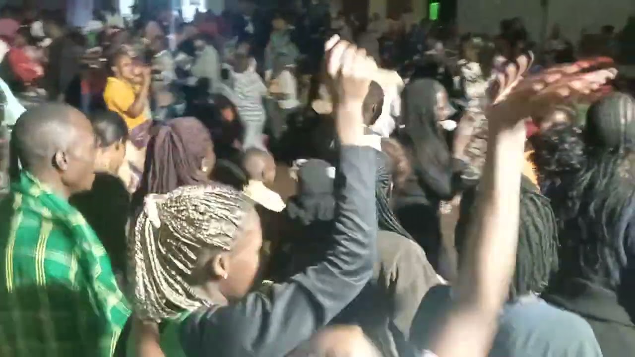 PRAISING THE LORD