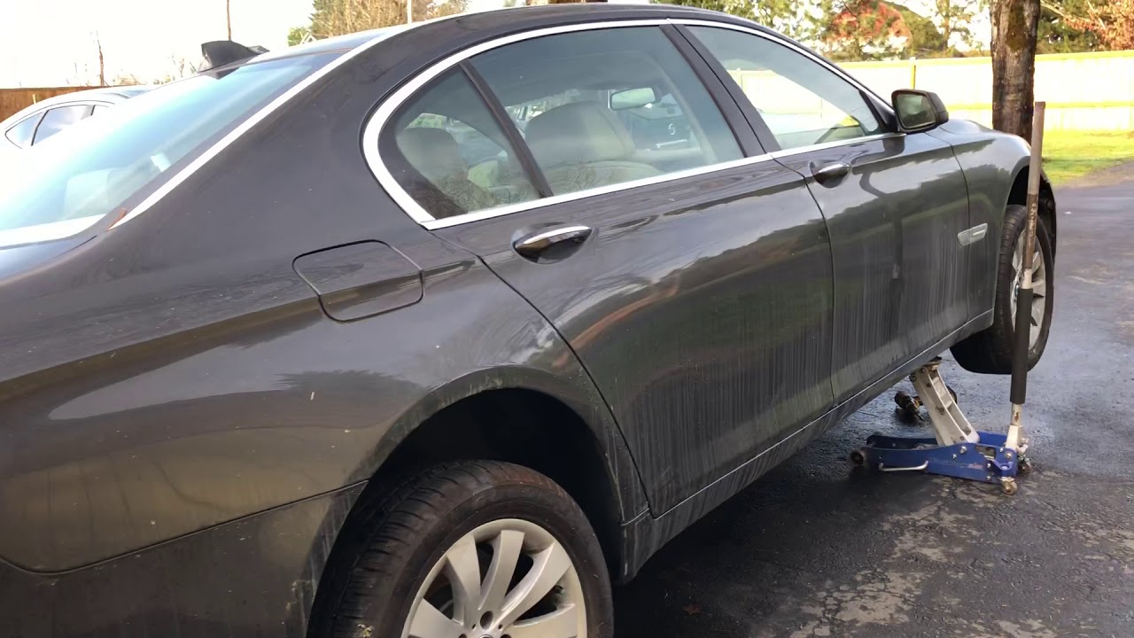 How to put a 2009-2015 BMW 750li into neutral without power