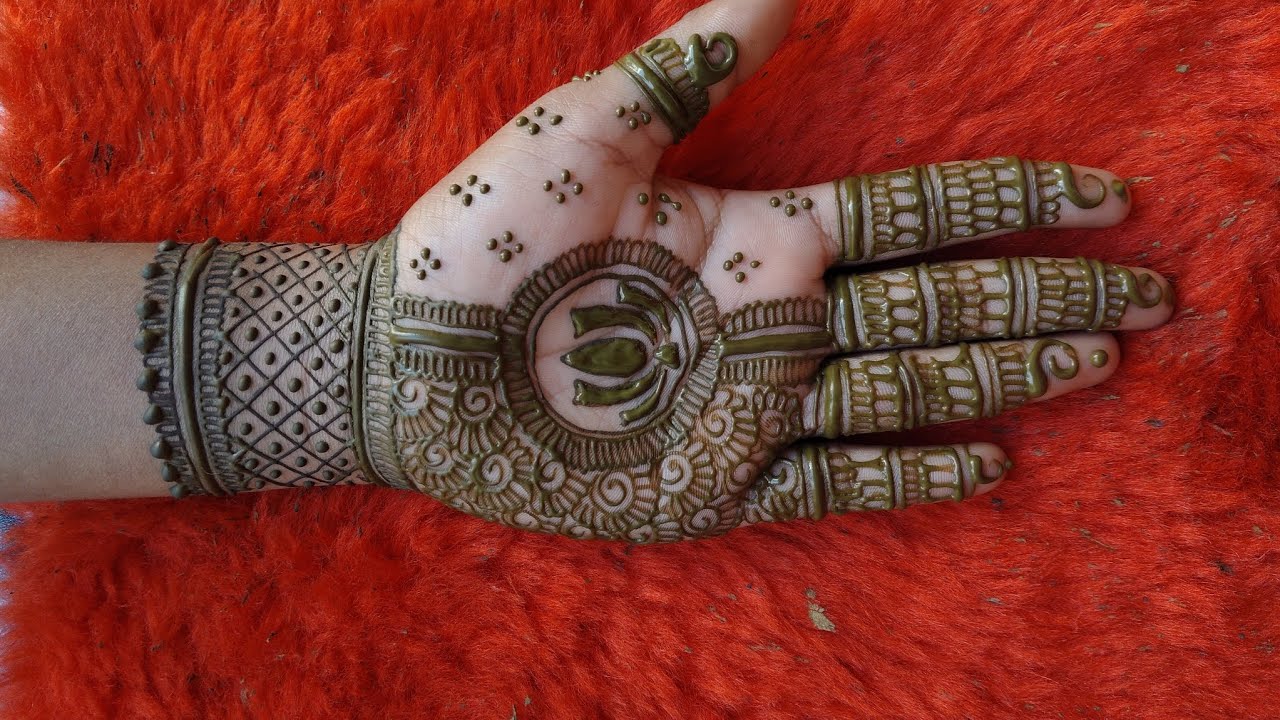 Simple front hand mehandi with lotos design ❤️ #simplefronthand #arbicmehandidesign #heenaart 