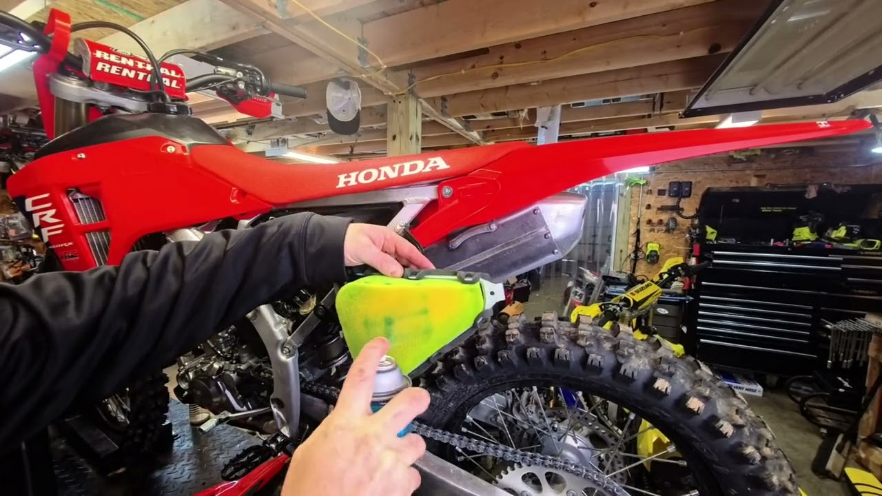 2025 Honda CRF450R RX - How To Access And Change Air Filter! 🔧