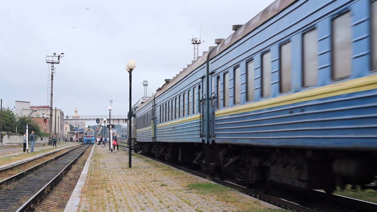 Тепловоз ТЭП70-0114 с поездом № 148 Одесса - Киев