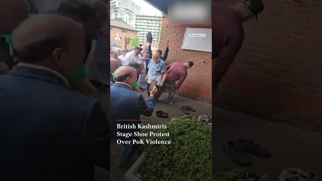 British Kashmiris Stage Shoe Protest Outside Pakistan Consulate Over PoK Violence | N18G